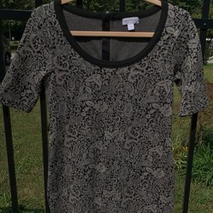 A Pea in the Pod Exposed Zipper Maternity Dress S